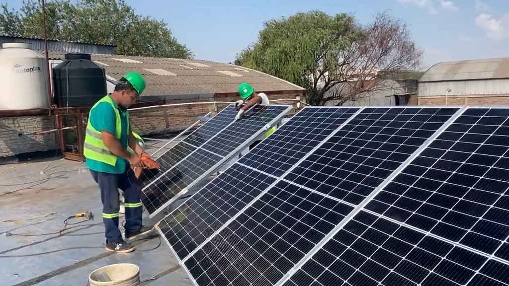 Instalación solar en una fábrica